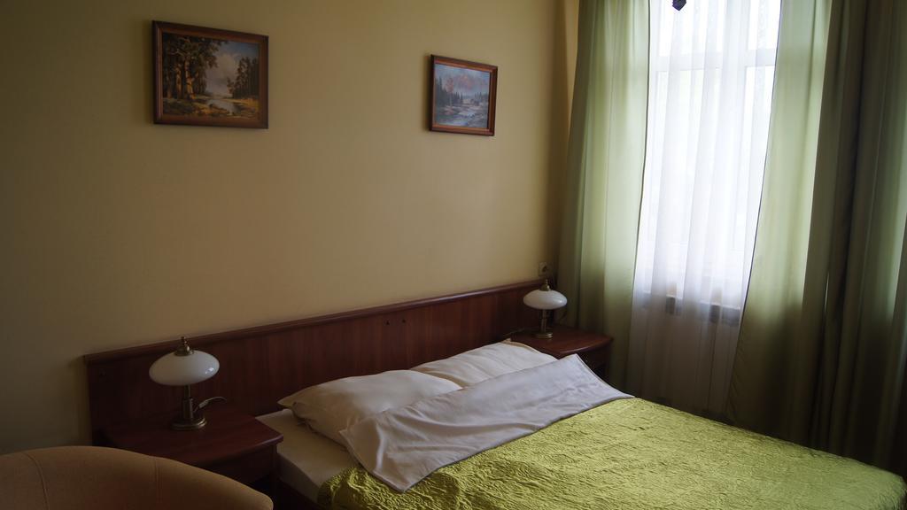 Alabastro Bed & Breakfast Tomaszow Mazowiecki Room photo